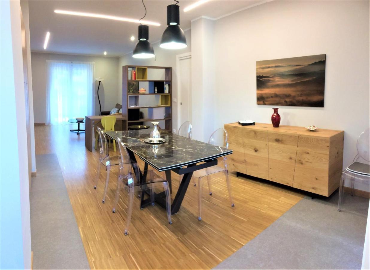 Residenza La Vedetta Appartement Alba  Buitenkant foto