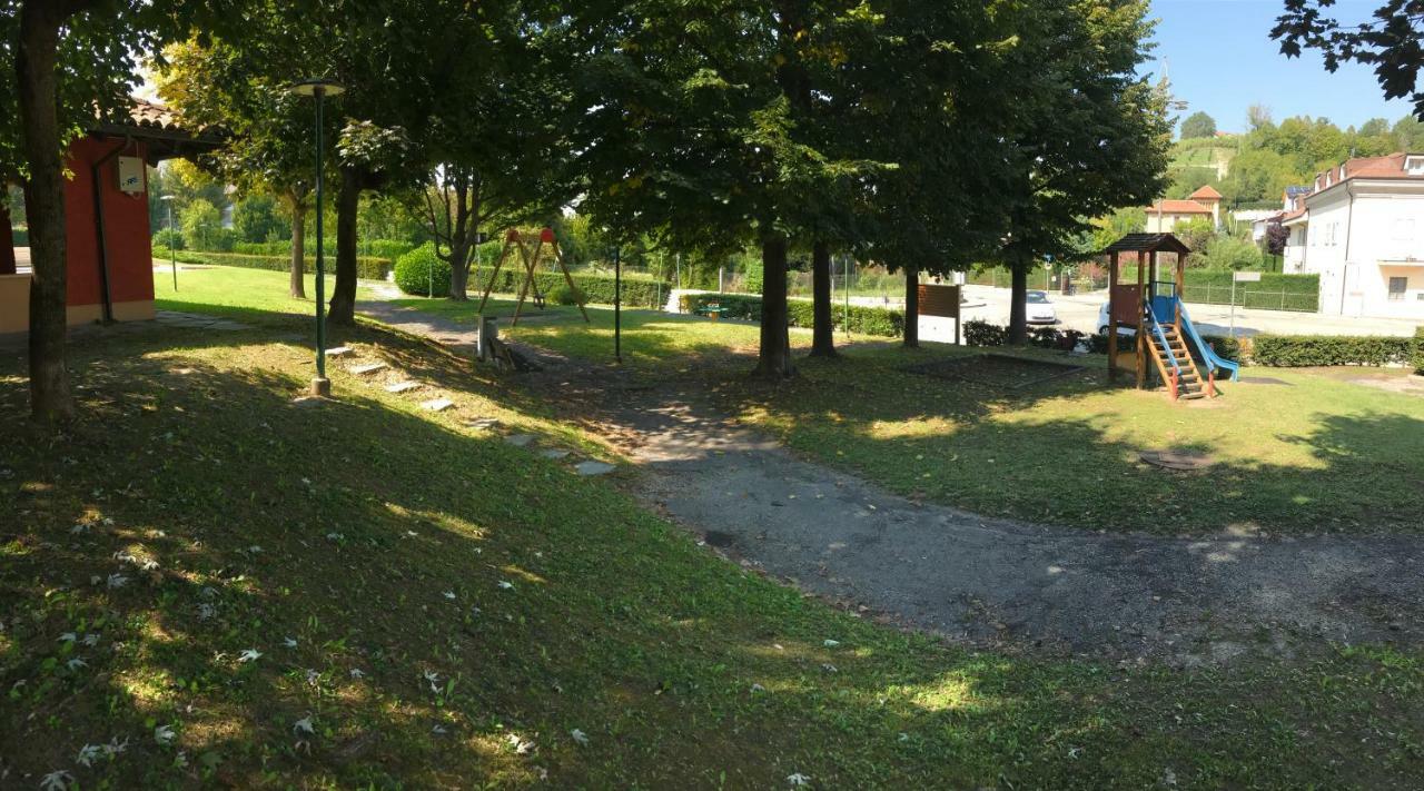 Residenza La Vedetta Appartement Alba  Buitenkant foto