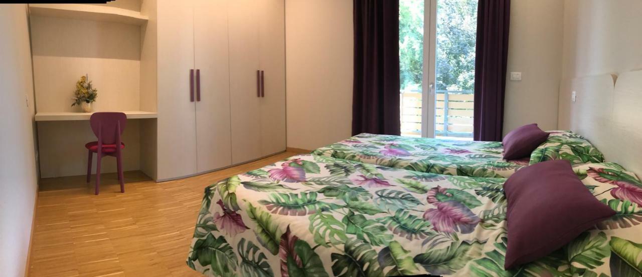 Residenza La Vedetta Appartement Alba  Buitenkant foto