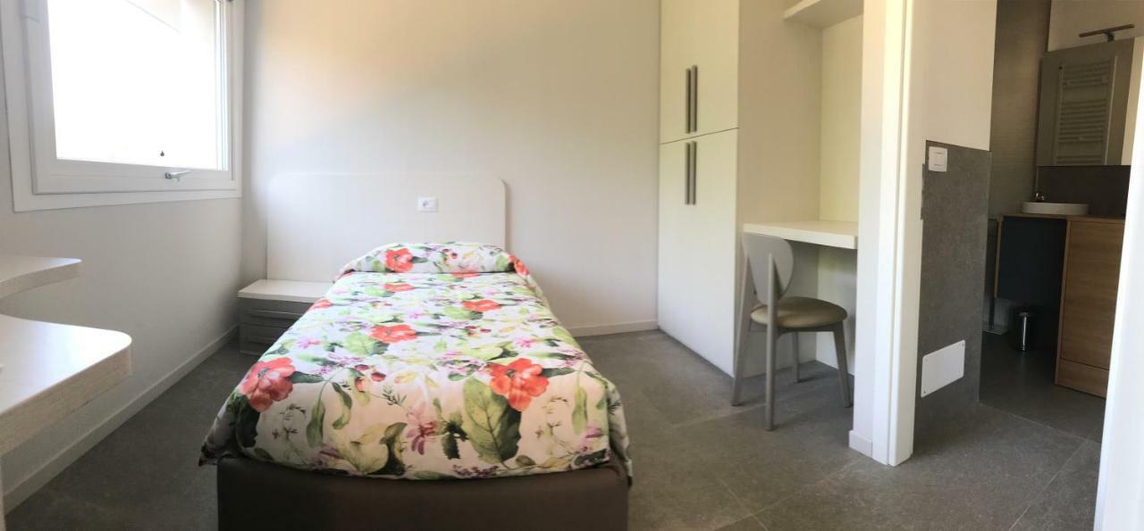 Residenza La Vedetta Appartement Alba  Buitenkant foto