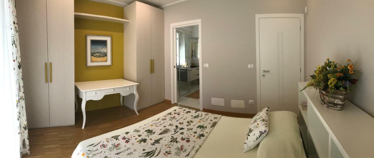 Residenza La Vedetta Appartement Alba  Buitenkant foto